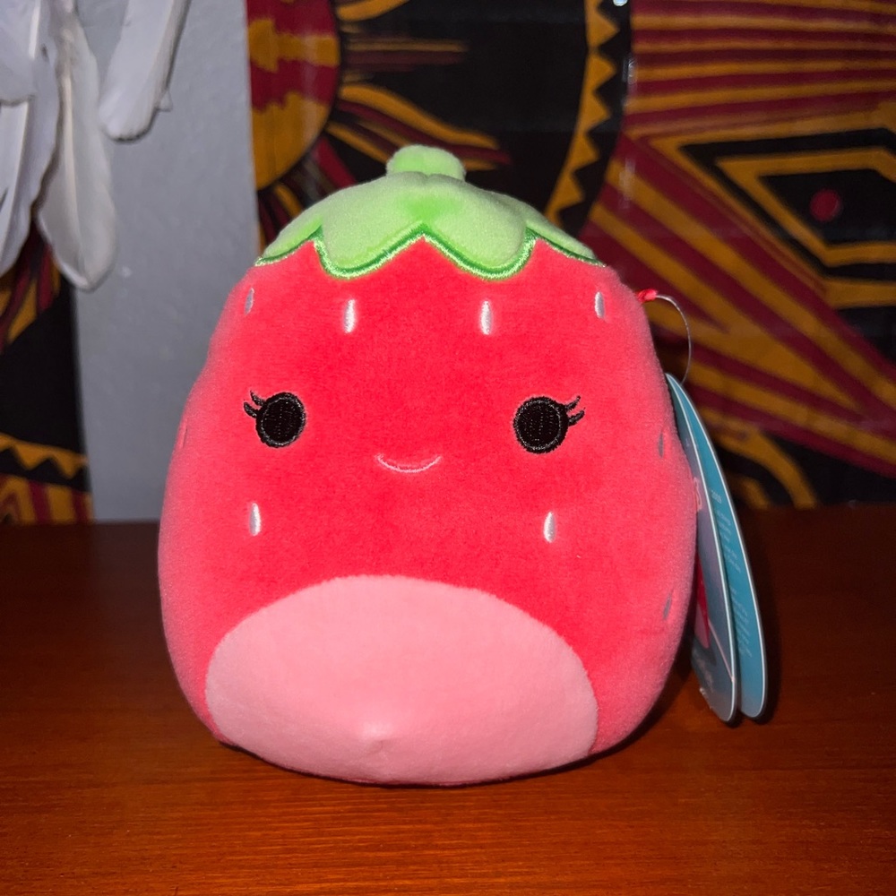 NWT Scarlet the Strawberry 🍓 5" Squishmallow